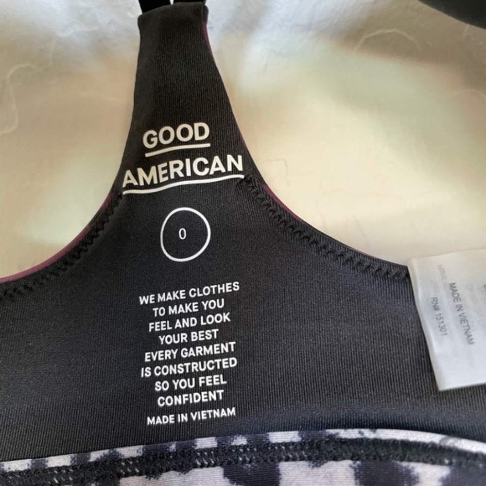NEW Good American Slim Racerback Sports Bra - Picture 4 of 4